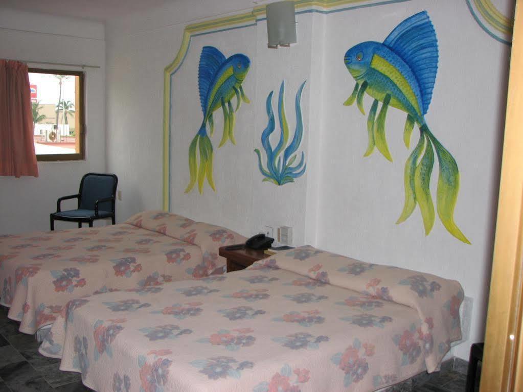 Hotel Y Suites Plaza Manzanillo Eksteriør bilde